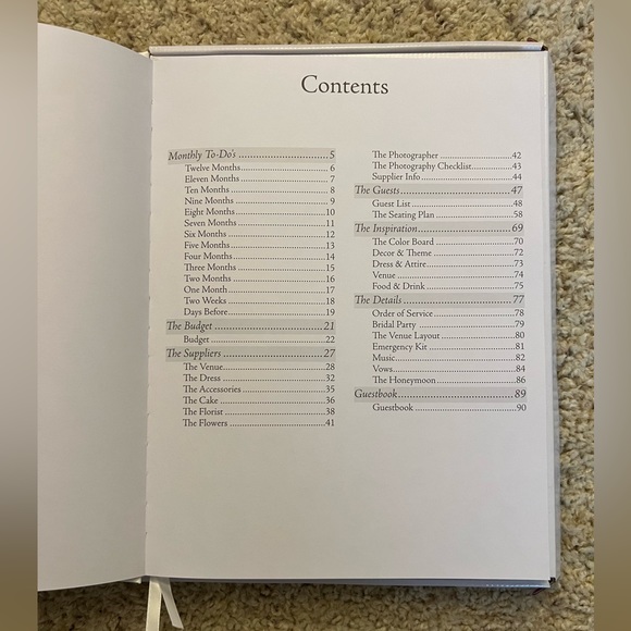 Wedding Planner/Journal - Mrs Cover in White and Gold - Picture 3 of 4